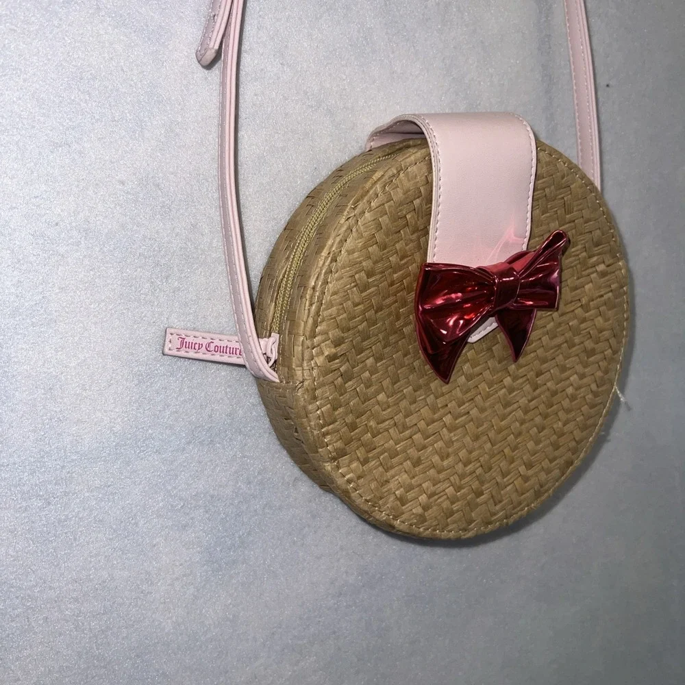 Juicy Couture Straw Crossbody Purse Small Round Tan‎ & Pink Bag